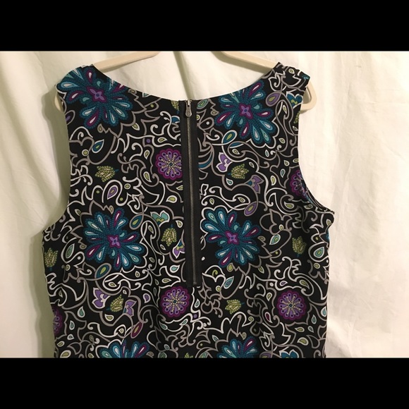 Top - Picture 4 of 6